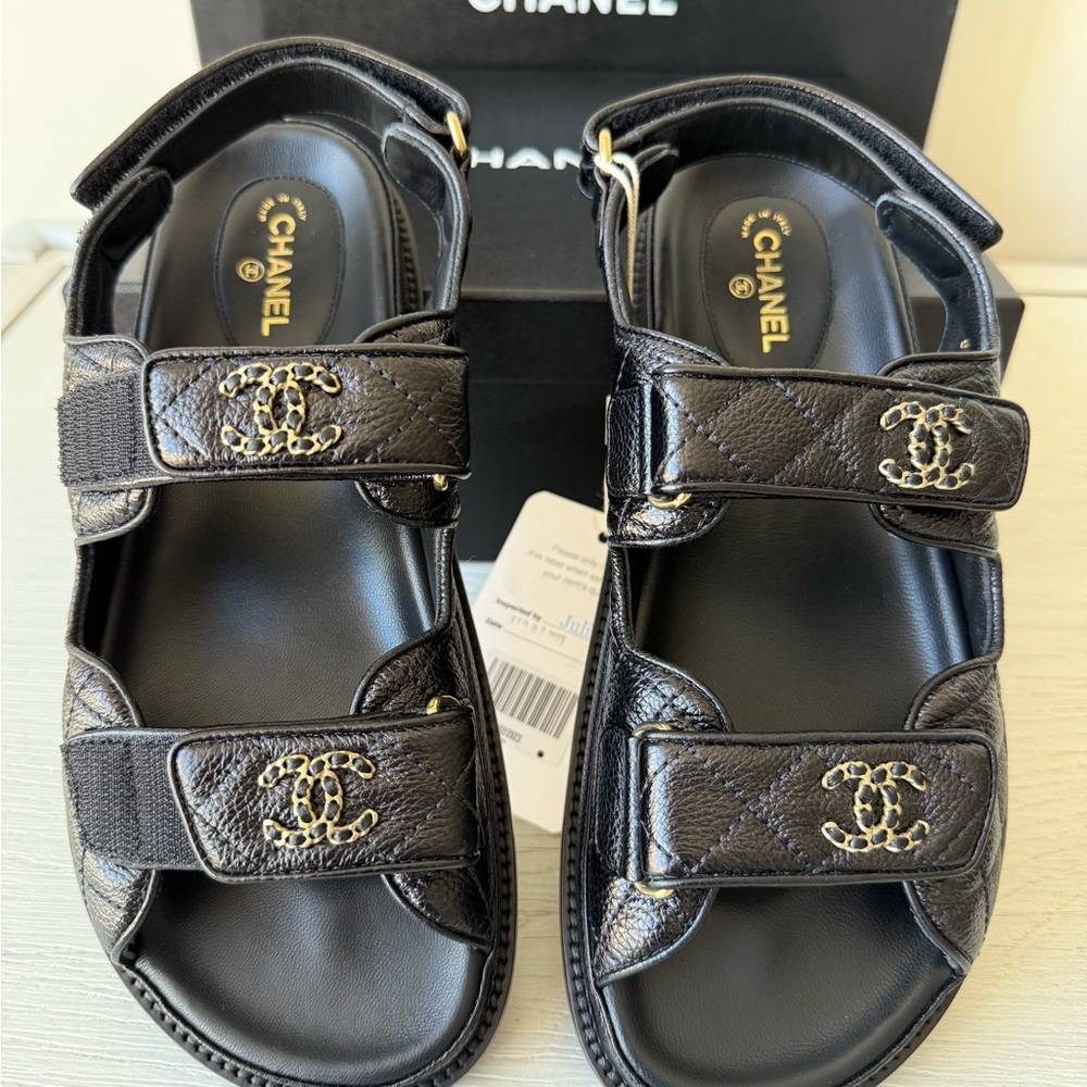 Chanel Grained Calfskin Sandals Size 39 Black - Picture 2 of 5